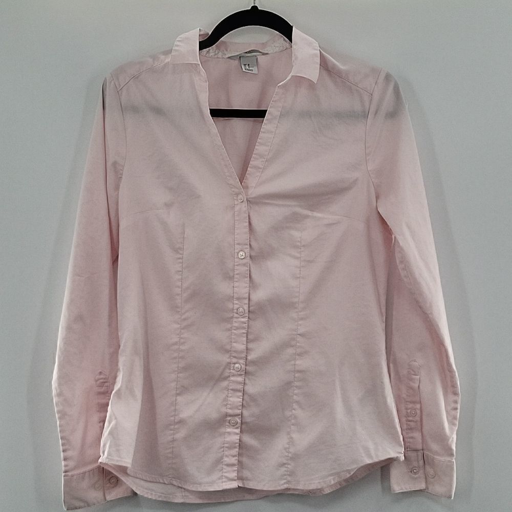 3For$20  H&M Light Pink button down shirt size 10